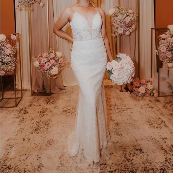 NWT Wonderstruck White Glitter Lace-Up Embroidered Lace Maxi Dress - Picture 4 of 12